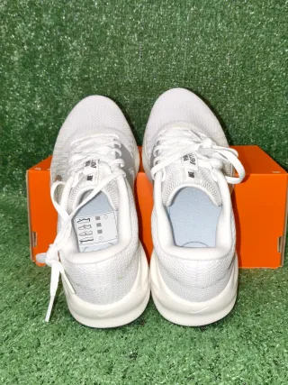 Nike Run Defy Mujer Blanco Plata