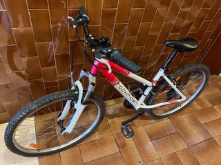 Bicicleta Rockrider Blanca y Rosa