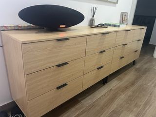 Mueble cajoneras.
