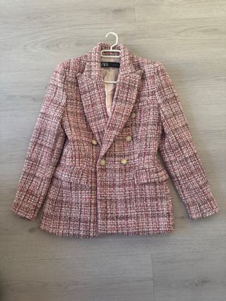 Chaqueta Zara Tweed Rosa Talla S tipo Chanel.