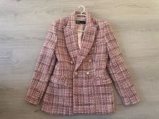 Chaqueta Zara Tweed Rosa Talla S tipo Chanel.