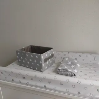 Colchoneta cambiador bebé estrellas