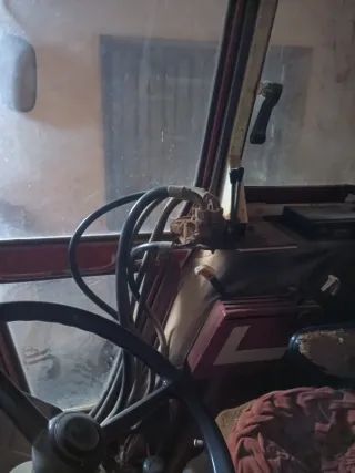 Tractor Fiat 880E con pala