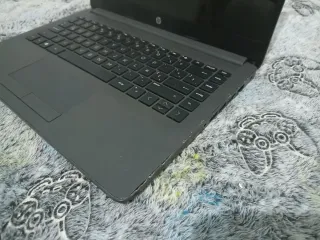 Portátil HP modelo 14-cf2518la