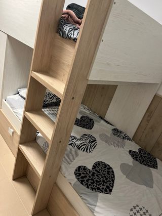 Cama litera tipo tren