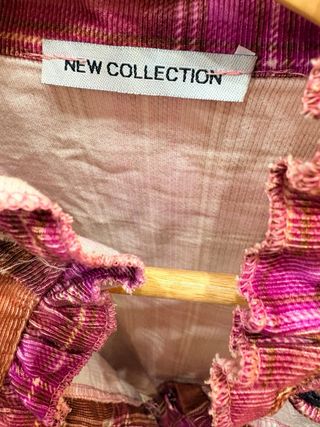 Blusa cuadros volantes rosa y marrón