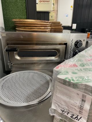 Horno Pizzero y Tostador más accesorios