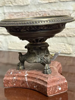 Copa bronce y pie mármol rosa