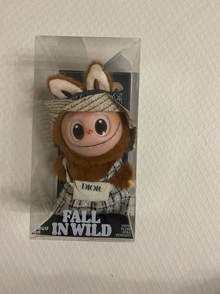 Labubu Fall in Wild Dior Peluche