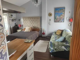 Amplia casa con 4 dormitorios.