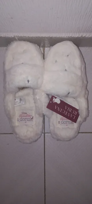 Zapatillas La Vecina Rubia Blancas