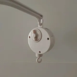 Móvil cuna + soporte caja musical