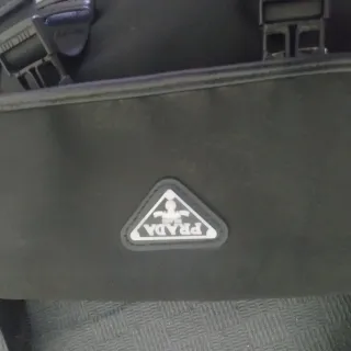 Bolso de hombro Prada Negro