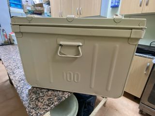 Baúl metálico todoterreno beige