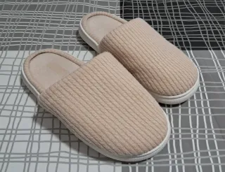 Zapatillas de casa beige