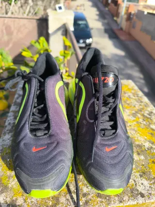 Nike Air Max 720 Bambas Negras y Verdes