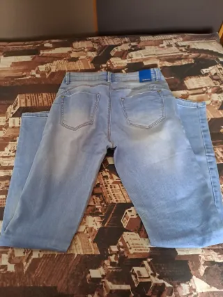 Pantalón vaquero azul