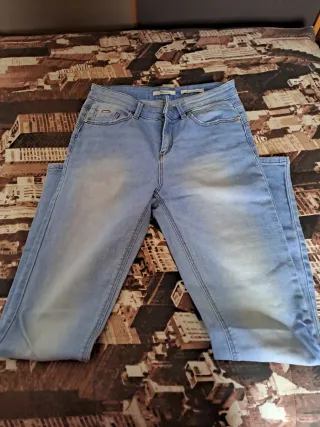 Pantalón vaquero azul