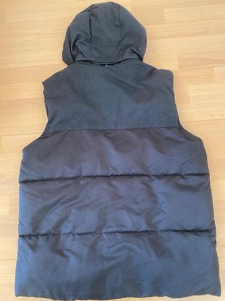 Chaleco acolchado Adidas negro con capucha