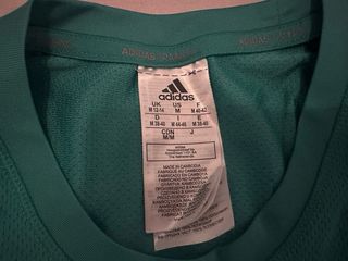 Camiseta deportiva Adidas verde – talla M – nueva