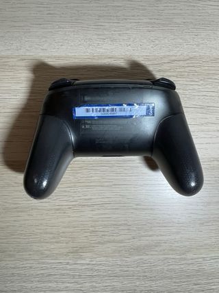 Nintendo Switch + Mando Pro + Funda
