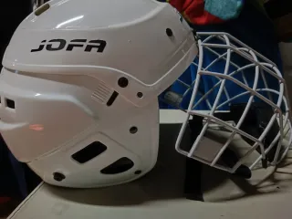 Casco Hockey Patines Jofa 390