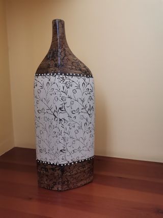 Jarrón decorativo motivos florales