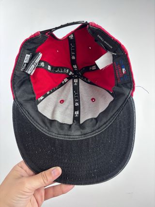 Gorra New Era NY Yankees Roja y Negra