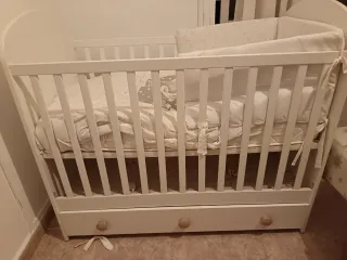 Cuna Ikea con colchón incluido