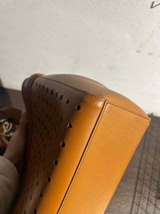 Bolso Armani Jeans Marrón Perforado