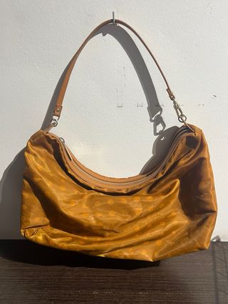 Bolso Armani Jeans Marrón Perforado