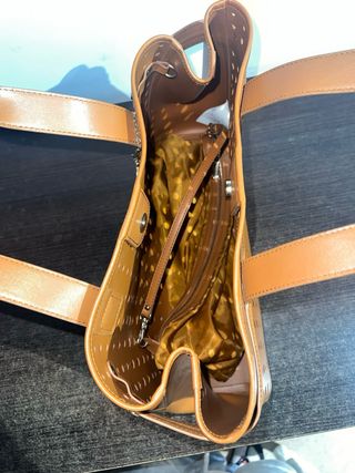 Bolso Armani Jeans Marrón Perforado