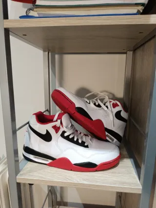 Nike Air Flight Legacy Talla 43 Blancas Rojas