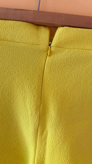 Falda pantalón amarilla