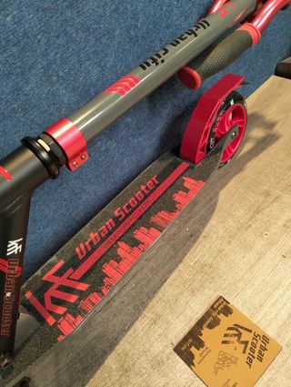 Patinete KRF Urban City 145 Revolution gris rojo