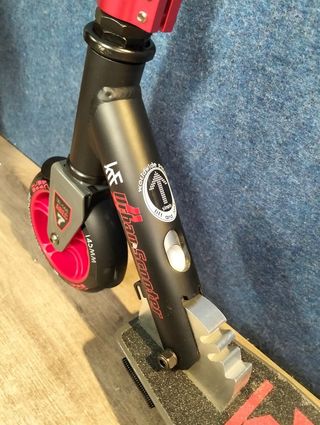 Patinete KRF Urban City 145 Revolution gris rojo