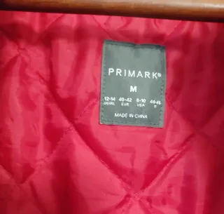 Chaqueta Universitaria Roja y Blanca