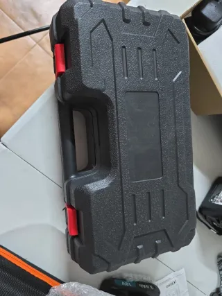 Mini motosierra eléctrica 198V