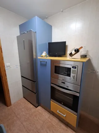 Cocina completa con granito