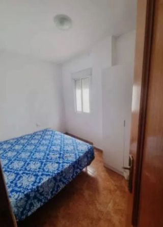 se alquila habitacion individual