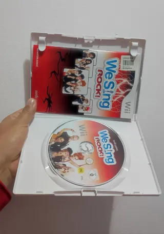 2 Videojuegos Wii Just Dance 2018 y We sing rock