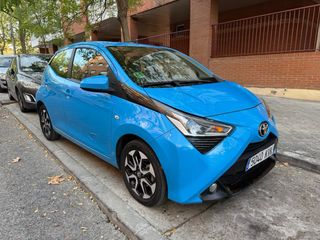Toyota Aygo 1.0 70 x-play