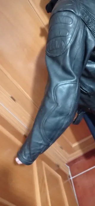 Chaqueta de cuero para moto talla 48