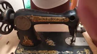 Máquina de coser Singer Alfa