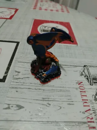 Skylanders Giants LightCore Drobot