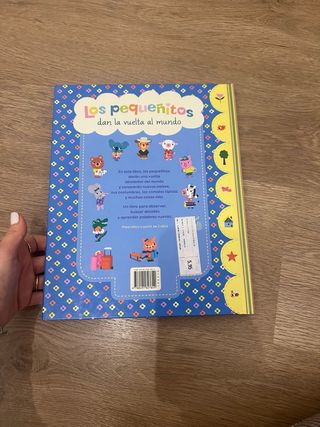 Los pequeñitos dan la vuelta al mundo