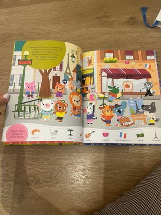 Los pequeñitos dan la vuelta al mundo