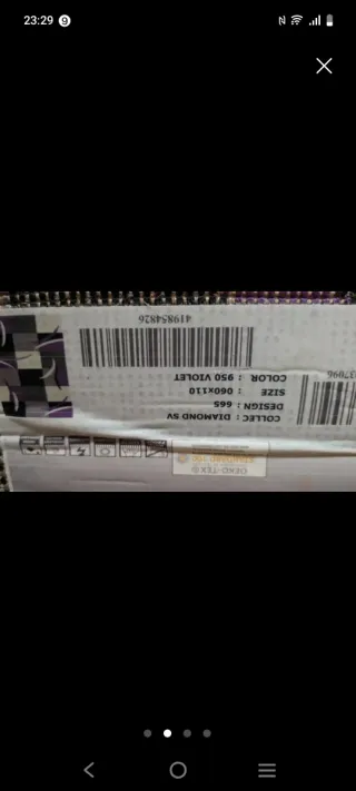 Alfombra moderna gris, morada y negra