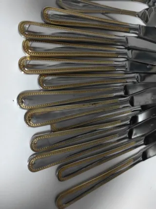 12 Tenedores y 12 Cuchillos de Postre