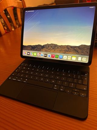 iPad air 4ª Gen + Magic Keyboard